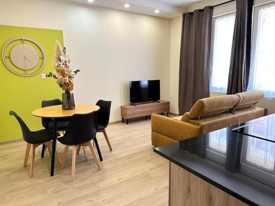 Apartamento Le Cotin Des Cordiers 2, F2 Hypercentre, Avec Parking Le Tréport Exterior foto